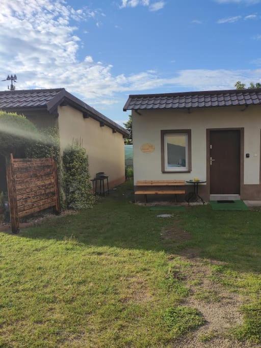Noclegi - Pokoj Rowerowy W Dolinie Baryczy - Anielska Sielanka Milicz Exterior foto